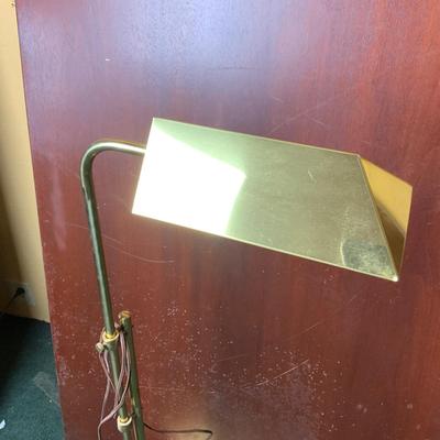 Lot 101 | Articulating Brass Floor Lamp