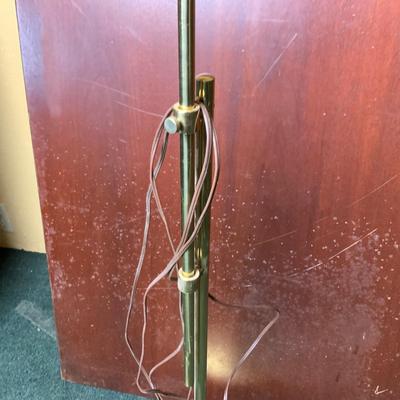 Lot 101 | Articulating Brass Floor Lamp