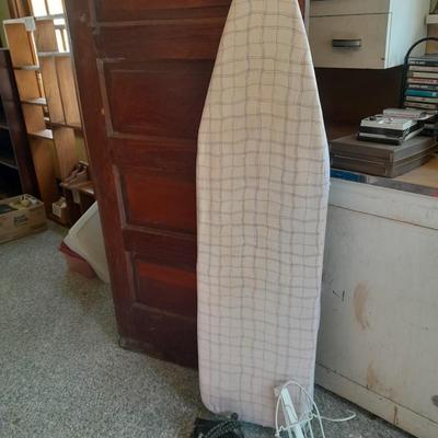 Vintage Ironmaster Model A-4Clothing Iron with folding Ironing board and Rack