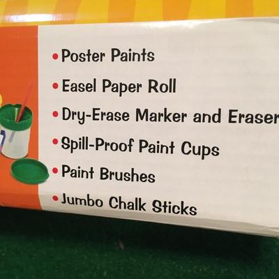 Melissa and Doug easel accessory set