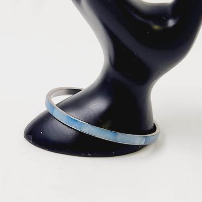 MULTI SHADE MOTHER OF PEARL BLUE SILVER TONE BRACELET