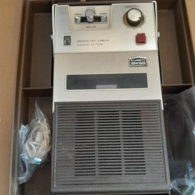 Vintage working CRAIG Portable Cassette Player 2603 JAPAN with tapes and protective case