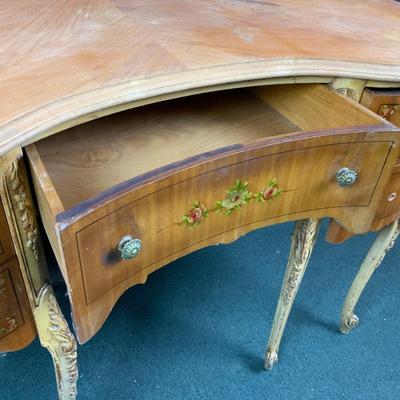 Lot 103 | Kidney Writing Desk
