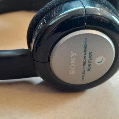 Sony Infrared stereo transmitterTMR-IF240R headphones with charger and Music on CD