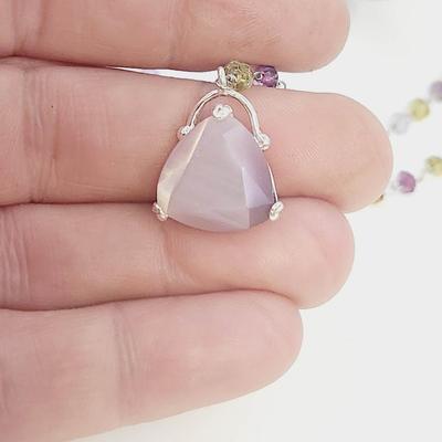 STUNNING BEADED CHAIN NECKLACE W/ BEAUTIFUL PURPLE PENDANT STONE