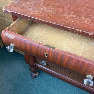 Lot 104 | Mahogany Dresser