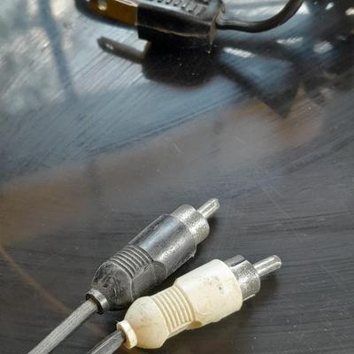 Vintage Dual CS 704 Electronic Direct Drive Turntable Made in Germany with a pair of Realistic speakers