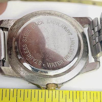 SPORTS ILLUSTRATED COLLECTORS WATCH AND WATCH HEAD