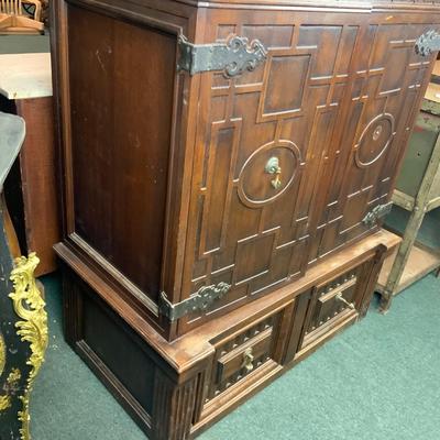 Lot 106 | Electrola Radio Cabinet