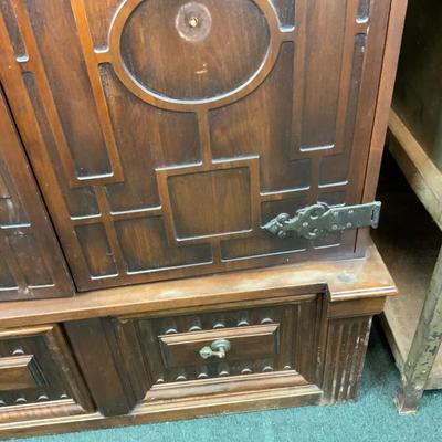 Lot 106 | Electrola Radio Cabinet