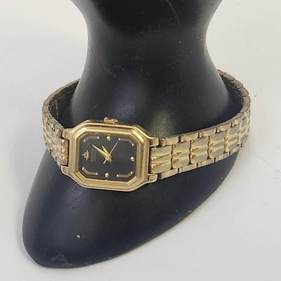 BEAUTIFUL SEIKO #372618 GOLD TONED WOMANS WRIST WATCH
