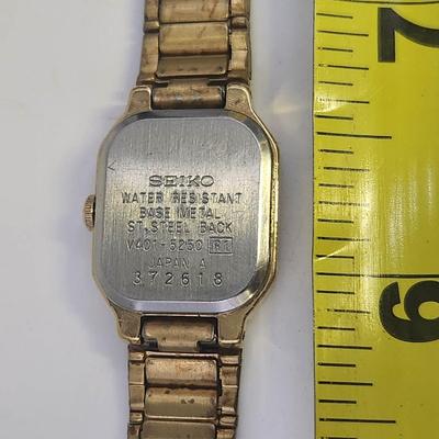 BEAUTIFUL SEIKO #372618 GOLD TONED WOMANS WRIST WATCH