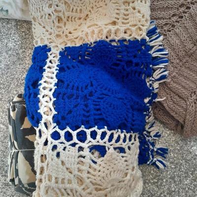 Full size sheet set, rose body pillow case and two Afghan throw blankets