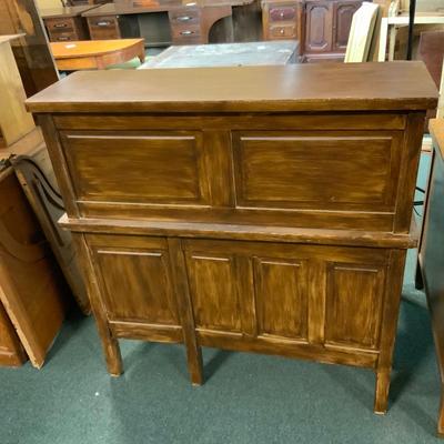 Lot 111 | Roll-Top Postmanâ€™s Desk