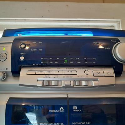jWIN JX-CD3400 WORKING Stereo system remote 3 disk cd/cassette/tuner/ turntable
