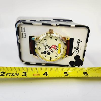 NEW DISNEY BROWN LEATHER LARGE FACE MICKEY MOUSE WATCH W/ ORIGINAL PACKAGING #2