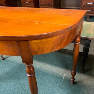Lot 113 | Half-Moon Table