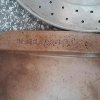 Let's bake! Cooling racks, cookie sheets, cake pans, Bundt, wooden rolling pin and more