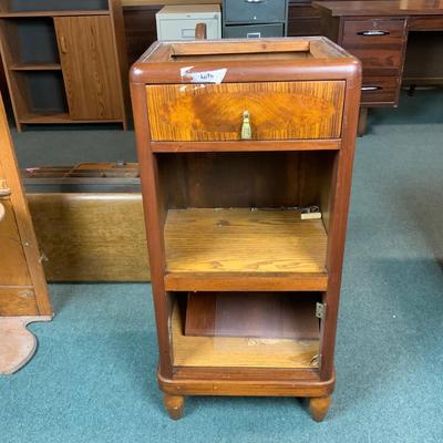 Lot 118 | Art Deco Nightstand