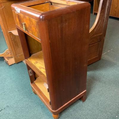 Lot 118 | Art Deco Nightstand