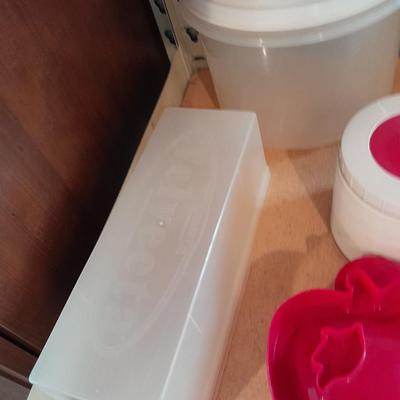 Kitchen Plasticware Food storage, Tupperware, and stainless water Bottle