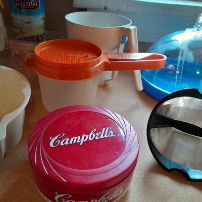 Kitchen Plasticware Food storage, Tupperware, and stainless water Bottle