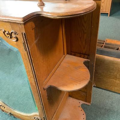 Lot 119 | Double Mirror Dresser Top