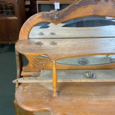 Lot 119 | Double Mirror Dresser Top