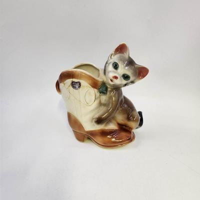 ROYAL COPLEY CAT & BOOT COLLECTIBLE (SEE DESCRIPTION)