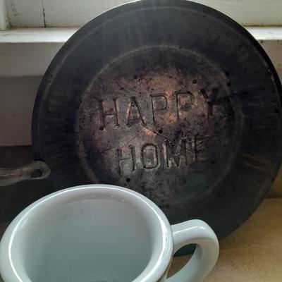 Assortment of fun, vintage Kitchen items