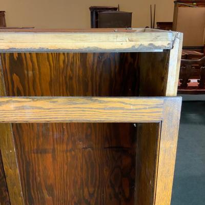 Lot 120 | Large Sliding Door Oak Cabinet