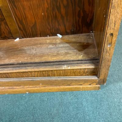 Lot 120 | Large Sliding Door Oak Cabinet