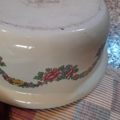Vintage Hall China Co. Forman Bro's vegetable bowl and other dishware