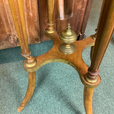 Lot 125 | Octagon Plant Stand