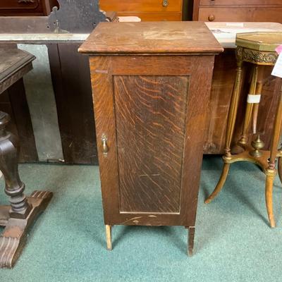 Lot 126 | Oak Phonograph Cabinet Base