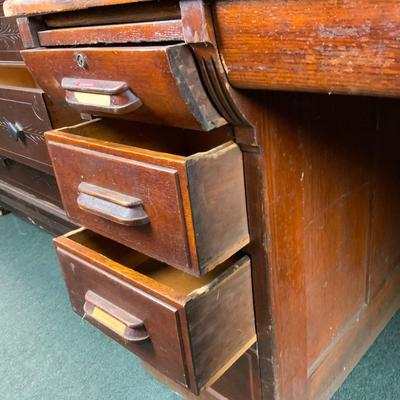 Lot 131 | Large Roll-Top Desk