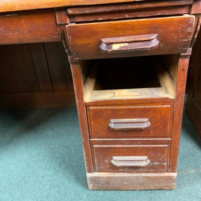 Lot 131 | Large Roll-Top Desk