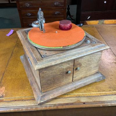 Lot 132 | Victrola with Storage