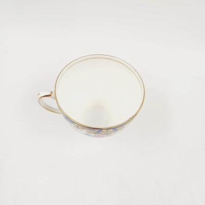BEAUTIFUL ROYAL BONE CHINA TEA CUP