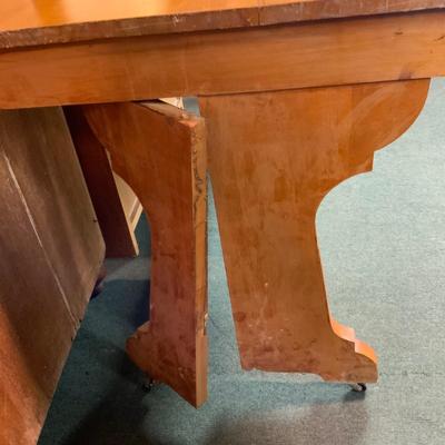 Lot 136 | Pine Table