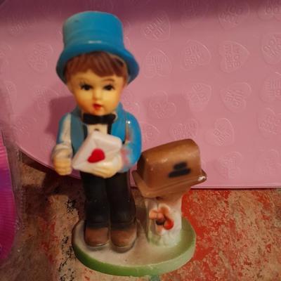 Easter and Valentines Day Decorations Mugs, Baskets, and more