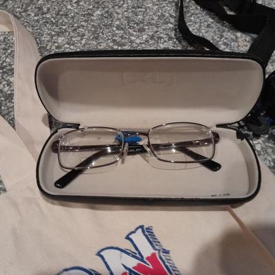 Purses, black leather purse, leather phone belt clip case, London cloth shopping bag, and more