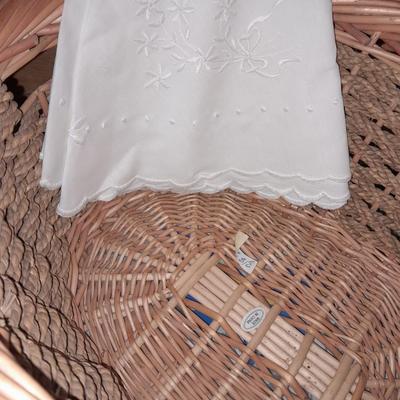 Table Linens, embroidered, napkins, and tablecloths.