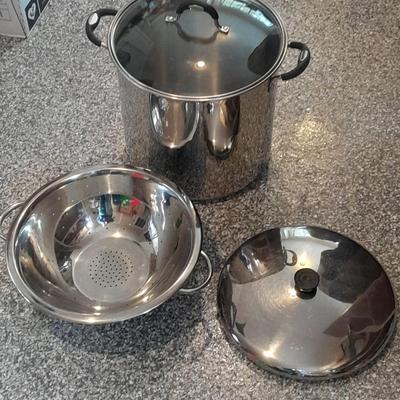 Professional Tramontina 22 Quart 20.8 Litre Stainless Steel Stock pot with 2 lids and stainless strainer