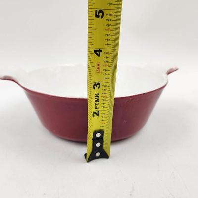VINTAGE CAST IRON ENAMEL CASSEROLE DISH