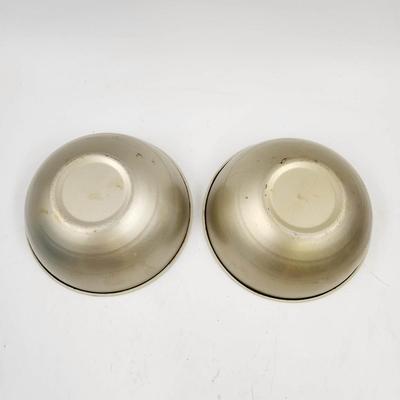 VINTAGE CHEINO METAL TIN CHIPS N NUTS BOWLS 6"