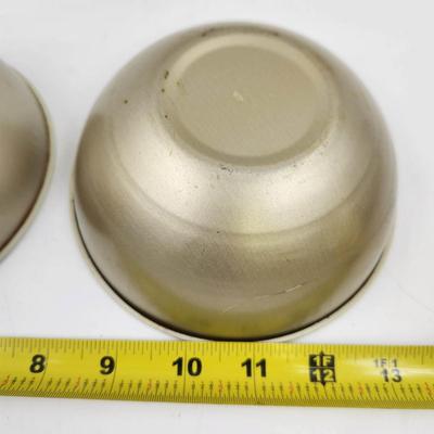 VINTAGE CHEINO METAL TIN CHIPS N NUTS BOWLS 6"