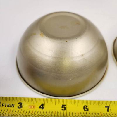 VINTAGE CHEINO METAL TIN CHIPS N NUTS BOWLS 6"