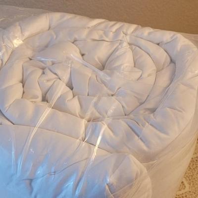 NEW Twin Size Mattress Cover
