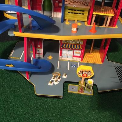Multi story play garage